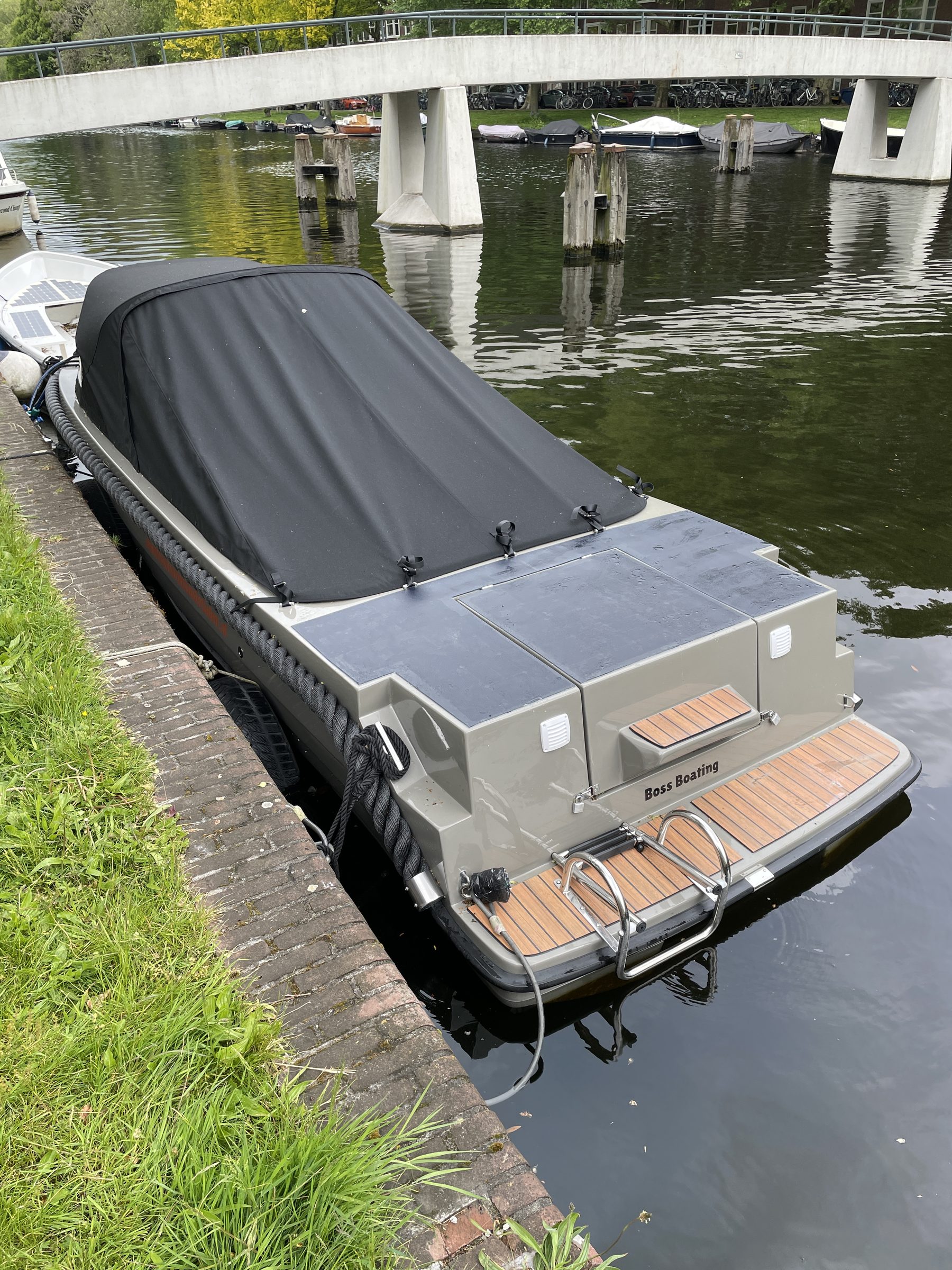 Commodore 570 Tender — foto 4